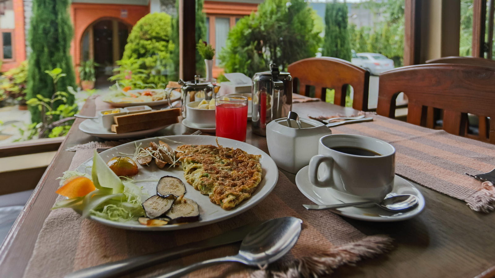 Breakfast at Hotel Peninsula